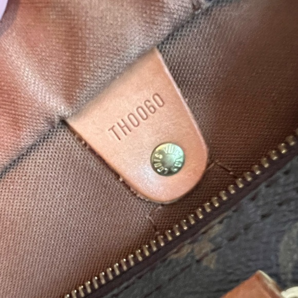 Louis Vuitton Speedy 30 - Picture 6 of 10